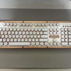 AZIO Retro Classic Bluetooth Keyboard – Posh (Used)