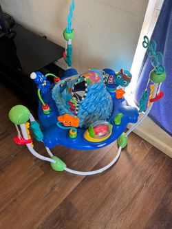 Baby bouncer