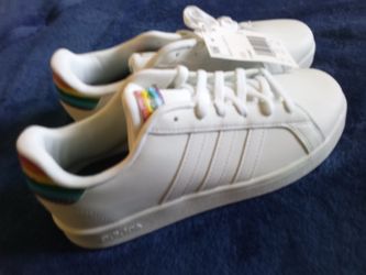 Girls size 4 Adidas shoes