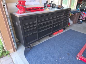 Husky 84" tool chest 1 yr old