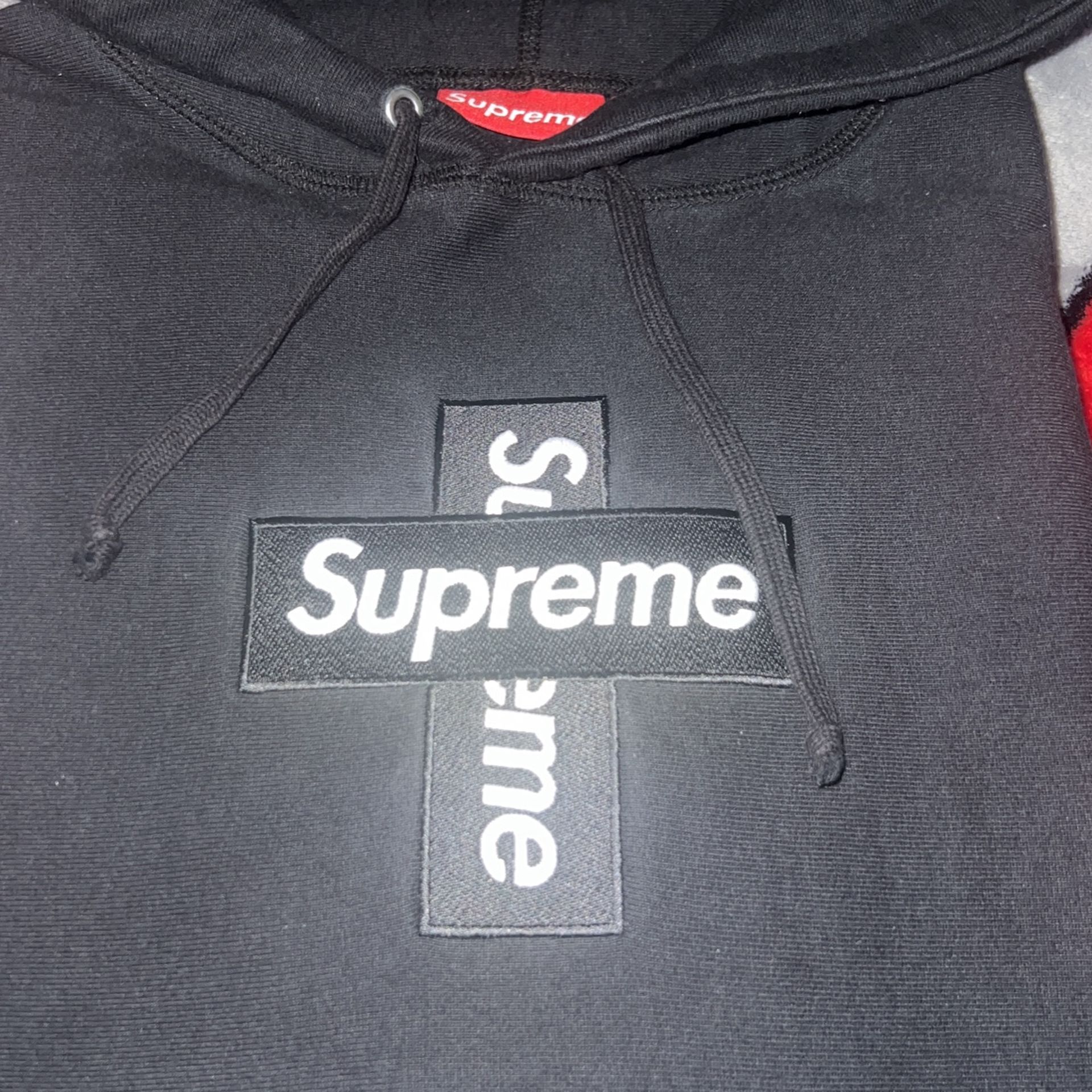 Supreme Hoodie
