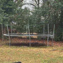 Free Trampoline 