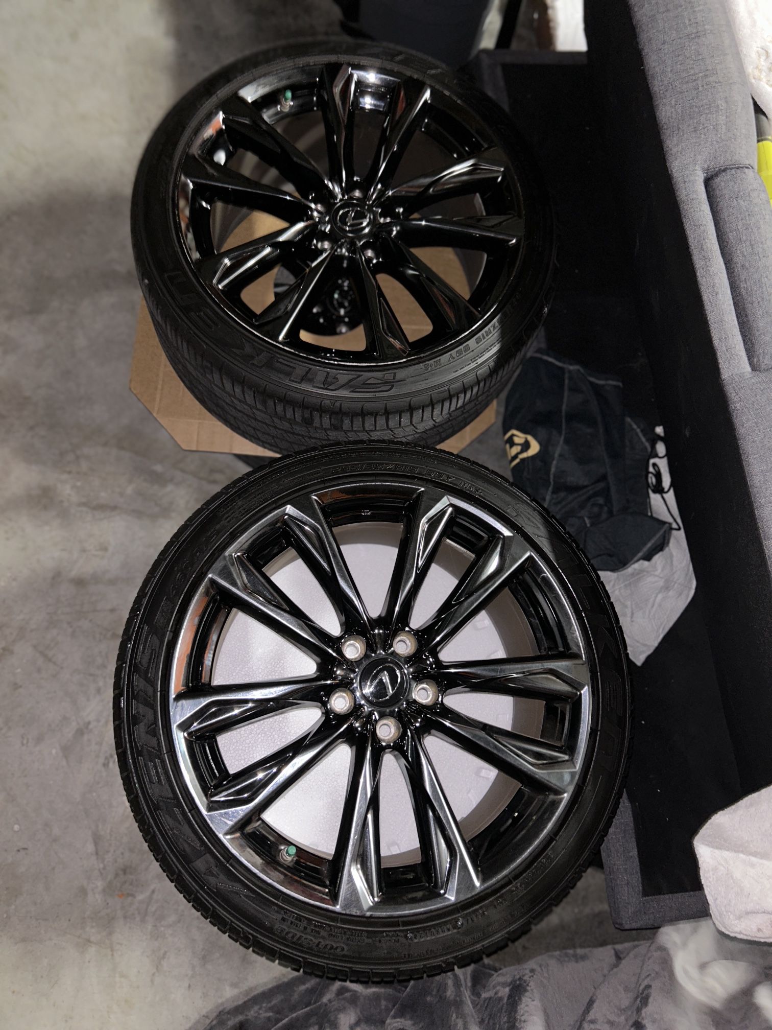 2022 lexus is350 stocks