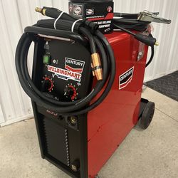 Lincoln Century 255 Flux-Cored/MIG Wire-Feed Welder