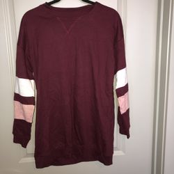 Women’s Oversized Sweatshirt Size Small