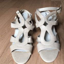 Heeled Sandals - Tan -size 6.5