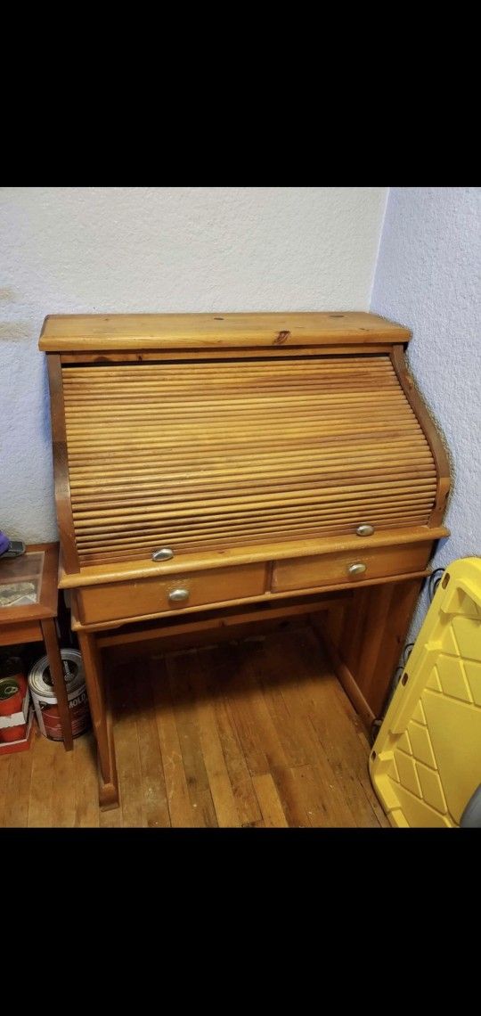 Oak Rolltop Desk