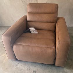 Chelsea Italian Cavillino Leather RH Restoration Hardware Recliner Reclining Chair 2 Avail.