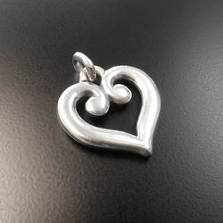 JAMES AVERY LADIES SCROLL HEART PENDANT