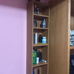 Small Shelf Space 