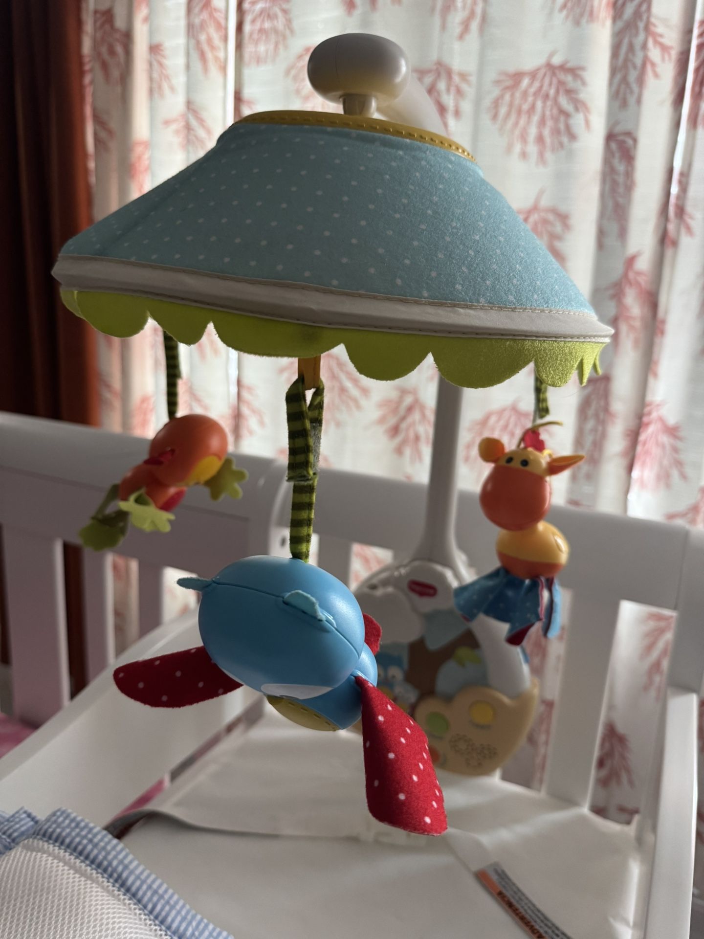 Tiny love musical projector for crib