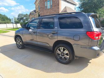 2015 Toyota Sequoia