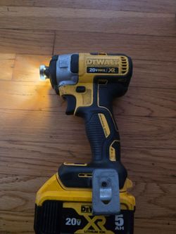 Dewalt , brushless 20V MAX XR 1/4 impact