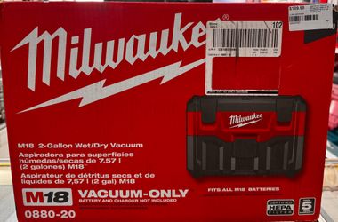 Milwaukee 0880-20 M18 18V Wet/Dry Vacuum w/ Crevice Tool - Bare Tool