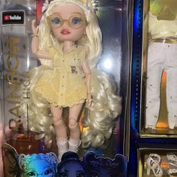Rainbow High Doll Delilah Fields 