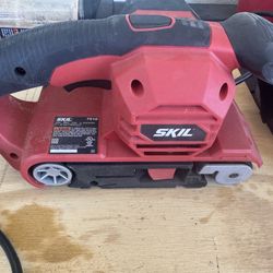 SKIL 6 amp 3x18 Belt sander with pressure Control - 7510