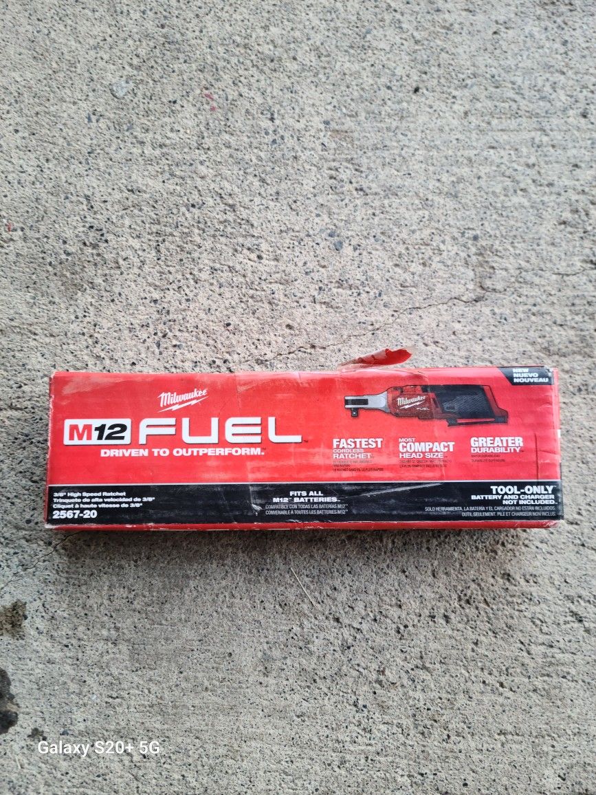 Milwaukee M12 Fuel 12v Lithium-ion Brushless Cordless High Speed 3/8" Ratchet