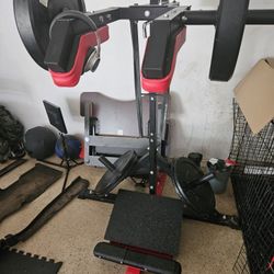 Hack Squat/Bar/Spin Wheel