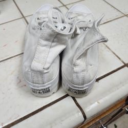 Size 8 1/2 Womans White Convers 