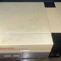 Nintendo Entertainment System NES Video Game Console Only NES-001 Discolored