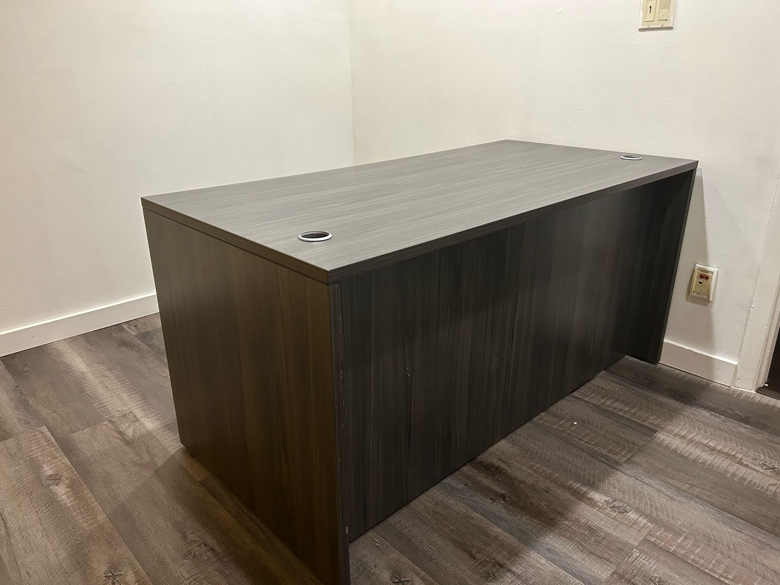 Modern Office Desk