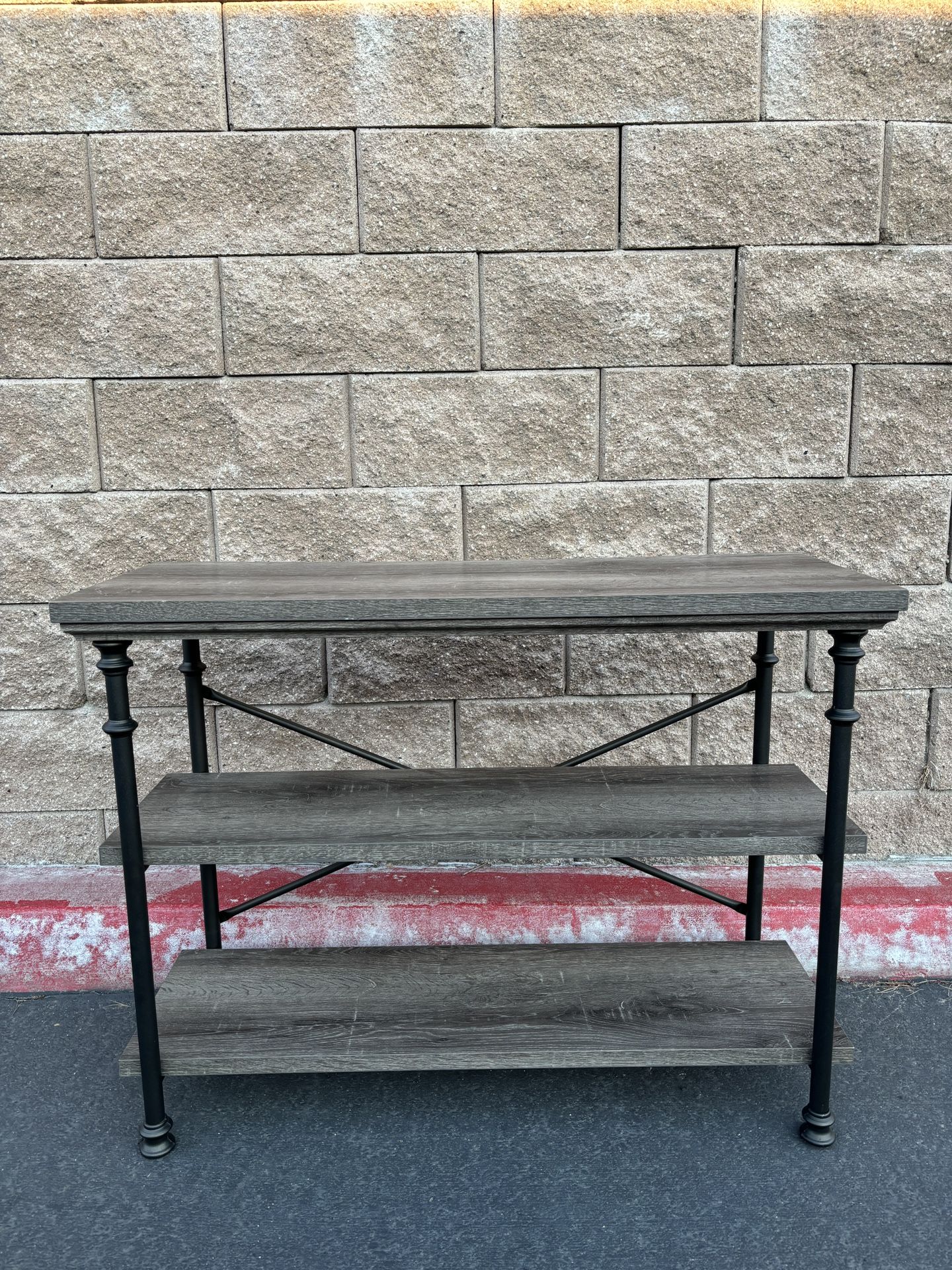 Modern Entryway Table – 3-Tier Shelving