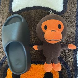 BAPE, A Bathing Ape Milo Packable Tote Bag (black)