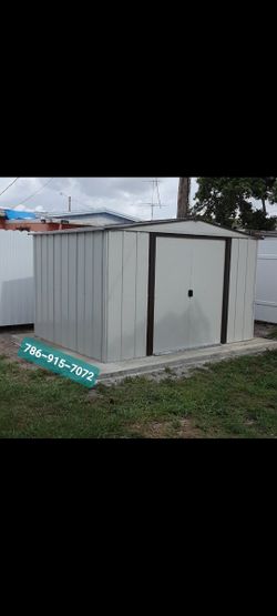 TIRED OF CLUTTER? ORGANIZE YOUR BELONGINGS IN ONE OF OUR CONVENIENT STORAGE SHEDS OF YOUR CHOOSING. INSTALLATION INCLUDED. 