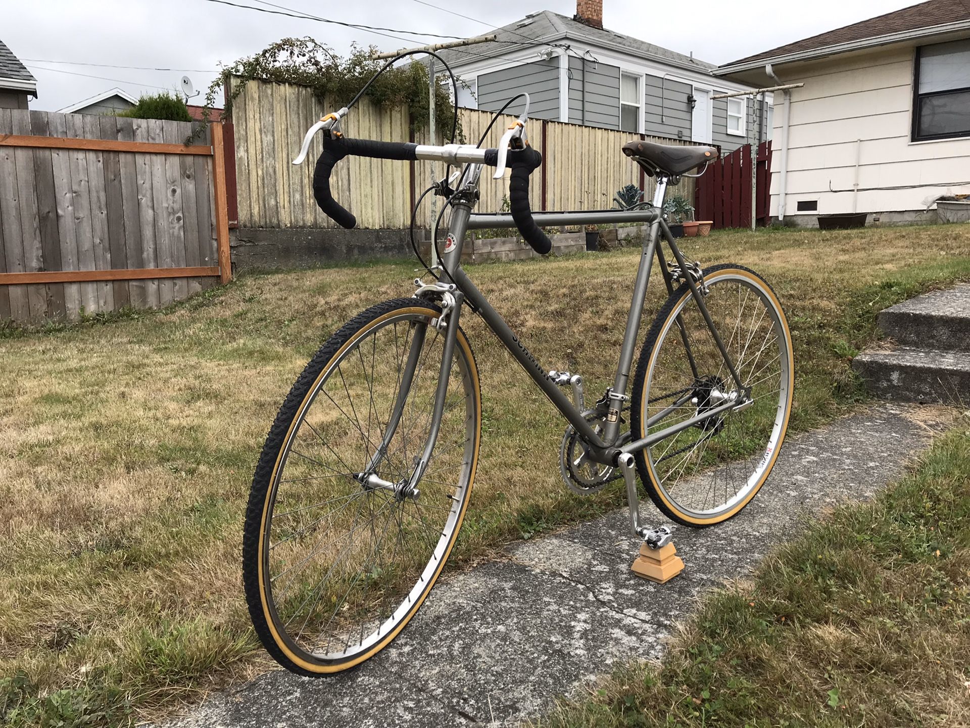 1984 Schwinn Le Tour Luxe