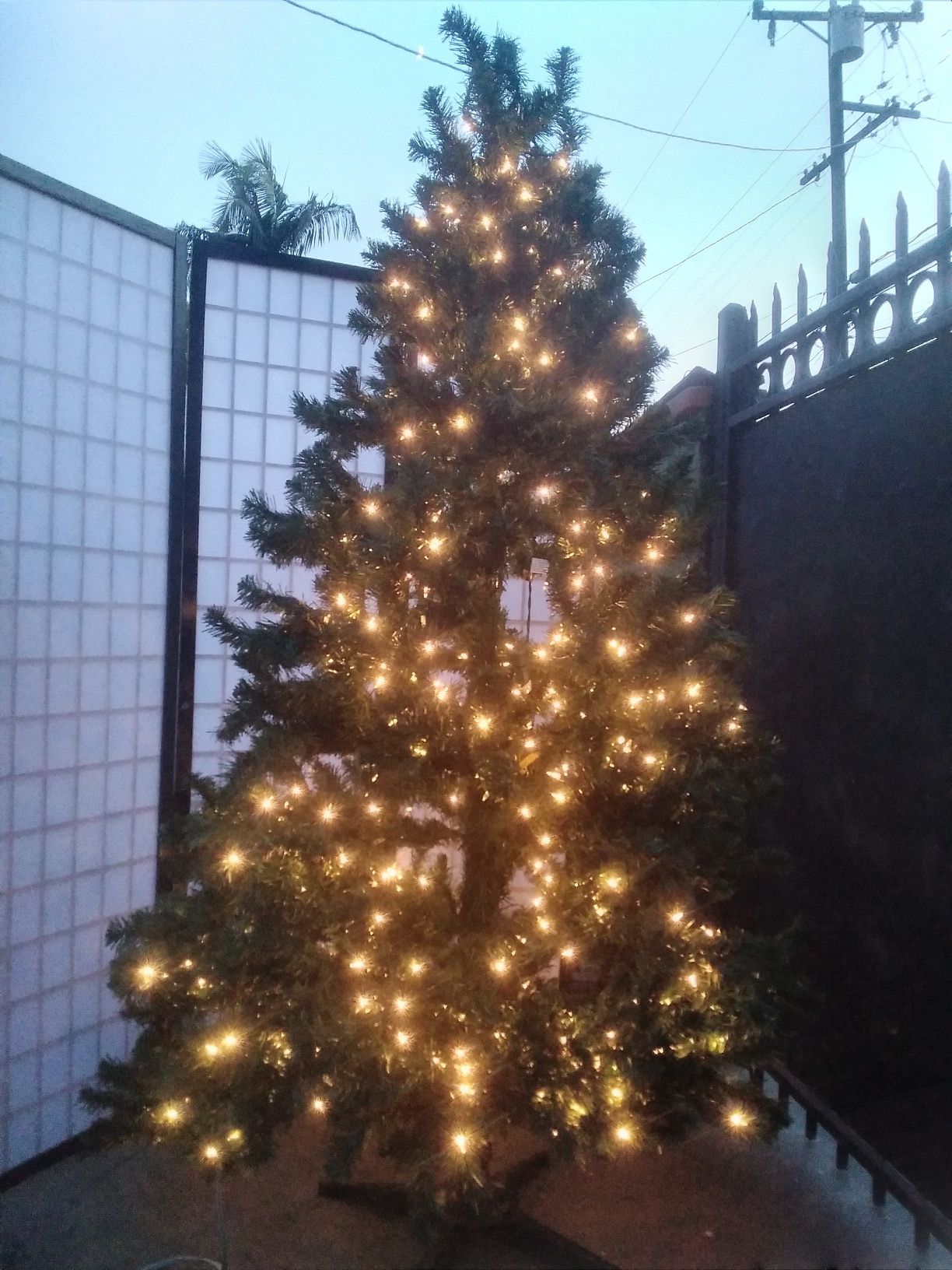 7ft Christmas tree with clear lights