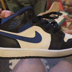 Kids Air Jordan 1 Mid New Love 
