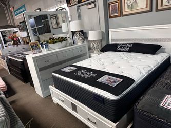 Gorgeous white bedroom set! 🚨🤍📦