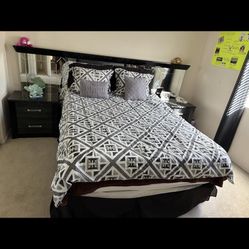 Five Furnitures Set Bed/Drawer Dresser Mirror/Drawers Ashley Wood/Glass Black 