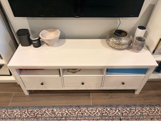 IKEA tv unit 58”