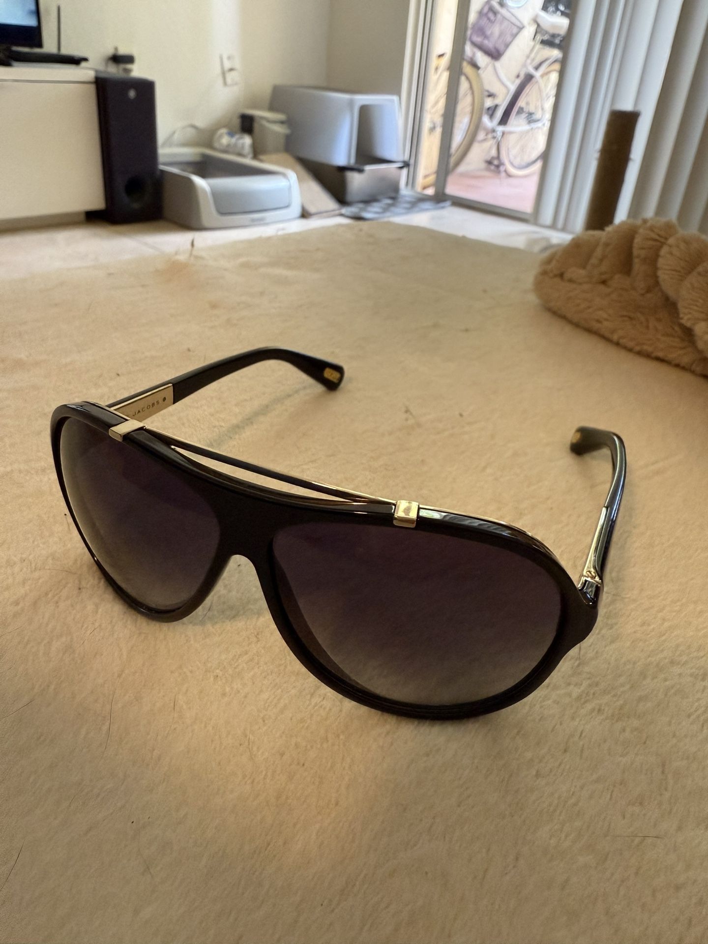 Marc Jacob’s Woman Sunglass