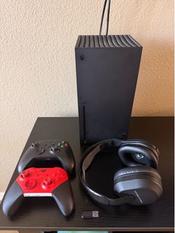 Xbox series X Bundle *LIKE NEW*