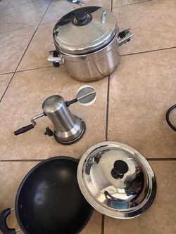 Huge move out sale kitchen items