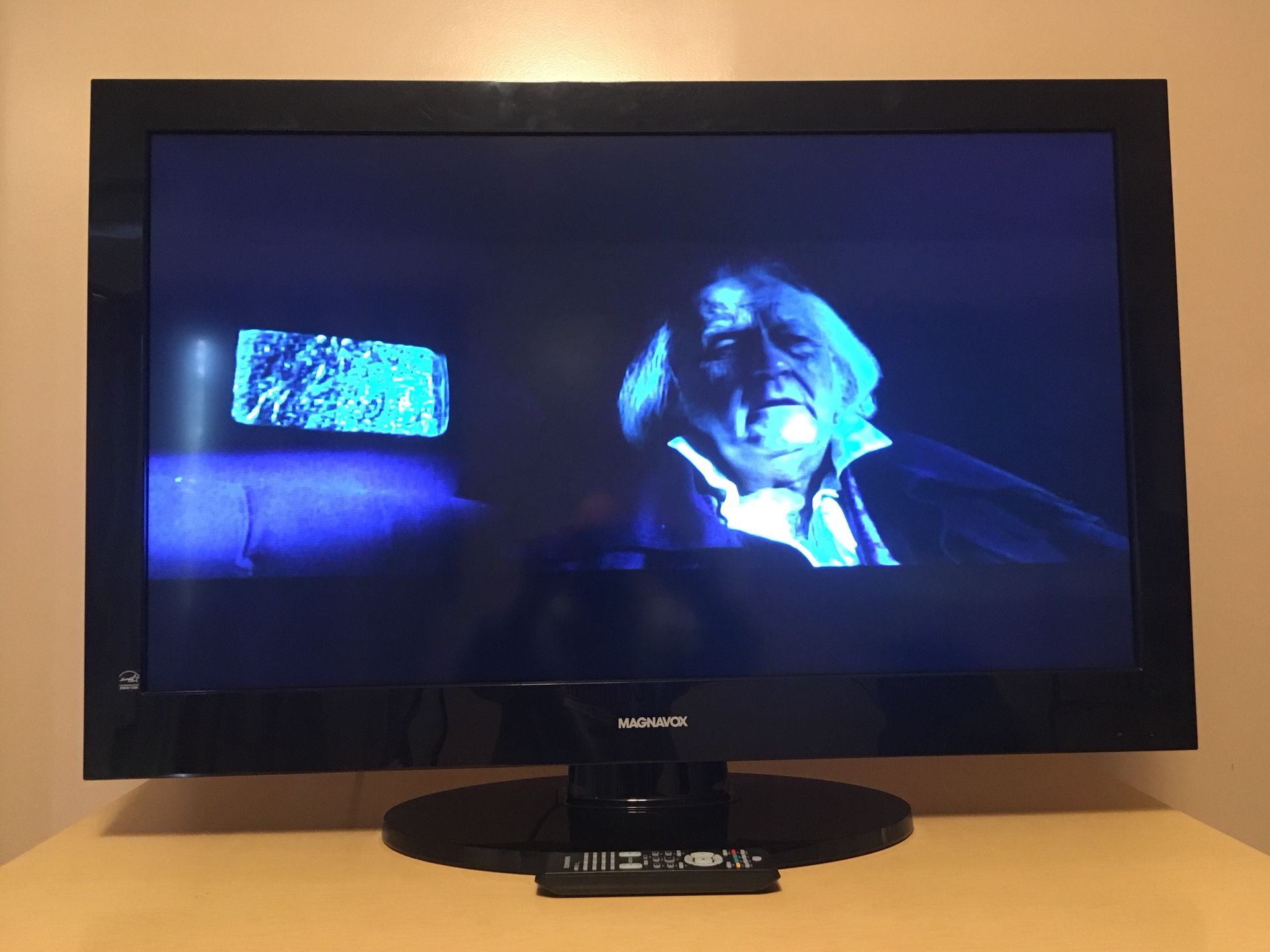 Magnavox 40 in LCD TV