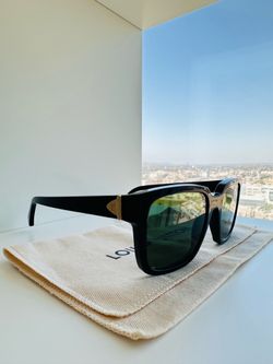 Louis Vuitton LV Escape Sunglasses