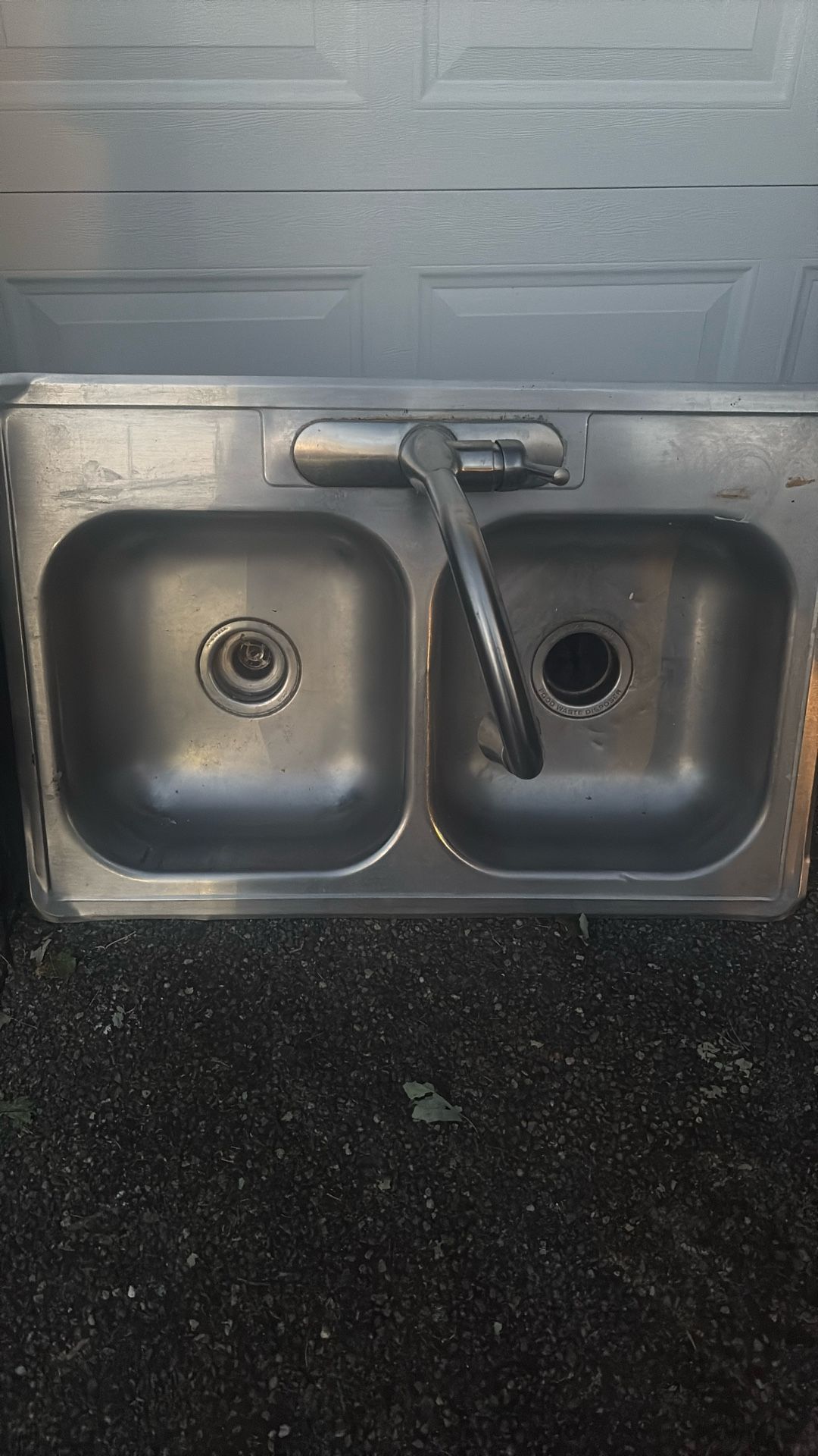Free Kitchen Sink