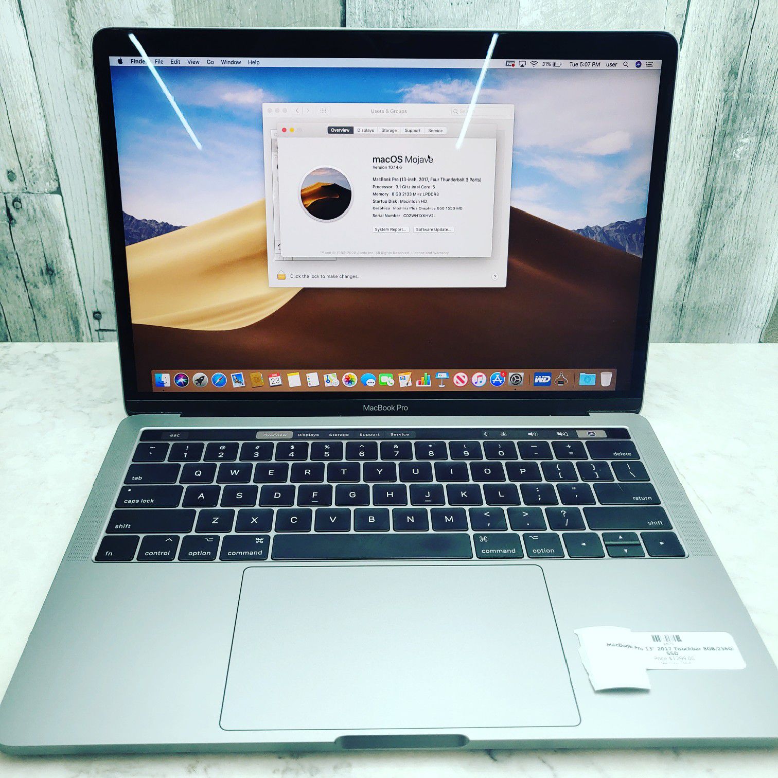 Macbook Pro 2017 w/touchbar $1299 (will take payments-->)
