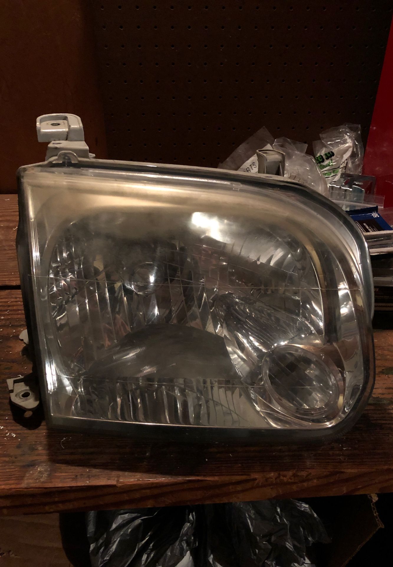 OEM 2007 Toyota Sequoia headlight set