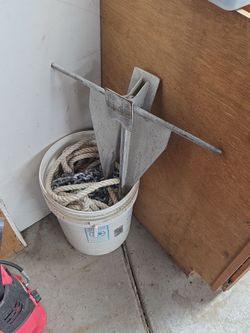 Anchor with rope
