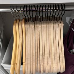 20 Wood hangers