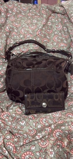 Coach chocolate purse set