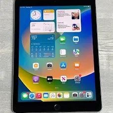 iPad Pro 9.7” WiFi + Cellular (includes Protection Case)