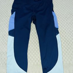 Nice FILA women’s Leggingsy Size (M) Only $10