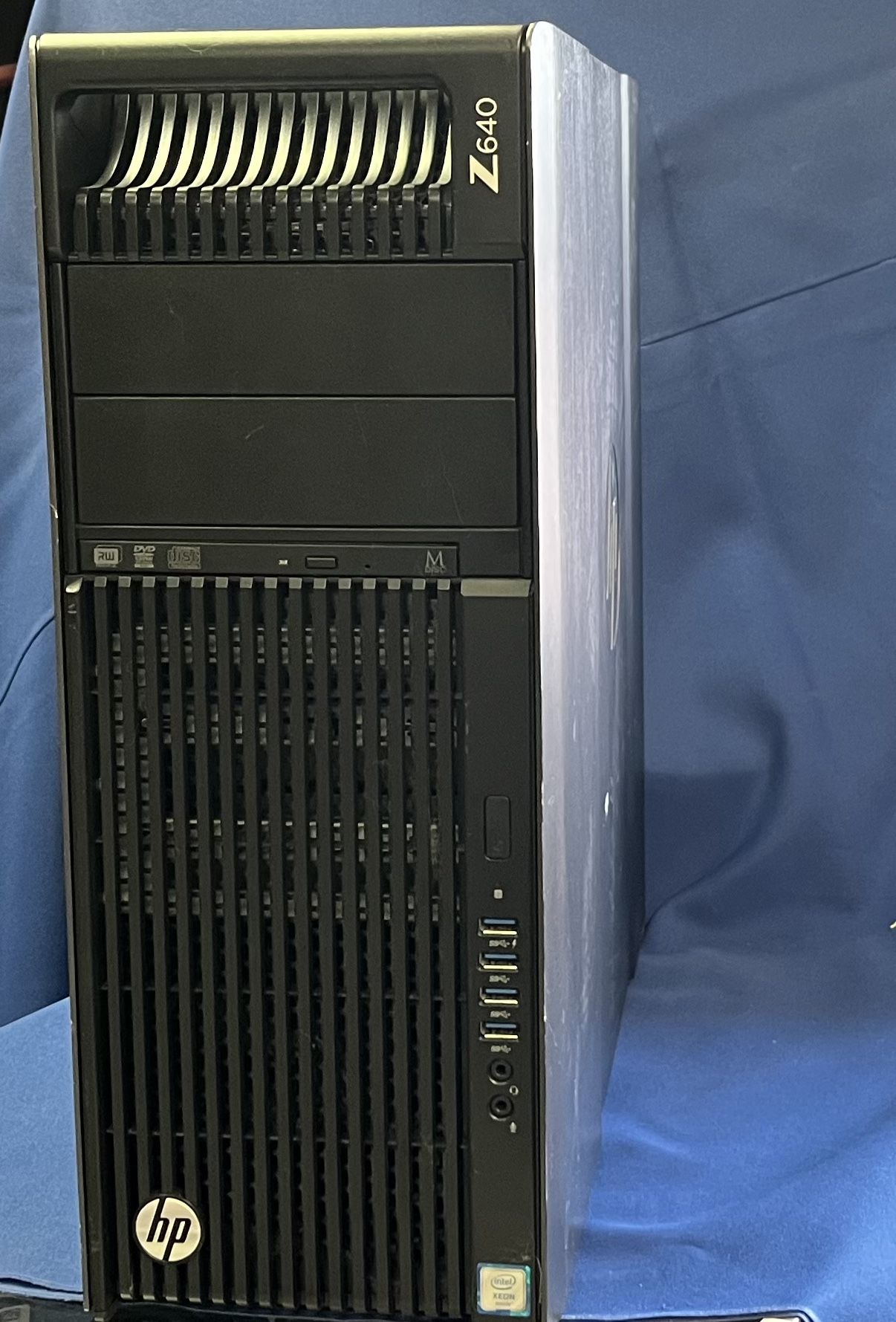 HP 640 Workstation - 64 Gb Ram - Dual Xeon E5-2623