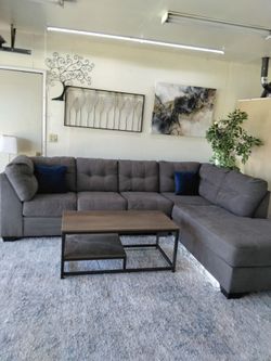 Ashley's Furniture Sectional Couch Free Delivery 🚚