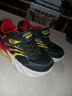Sketchers size kids 11